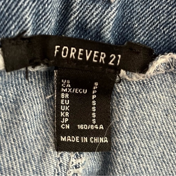 FOREVER 21 High Rise Jeans Size Small - Picture 6 of 8